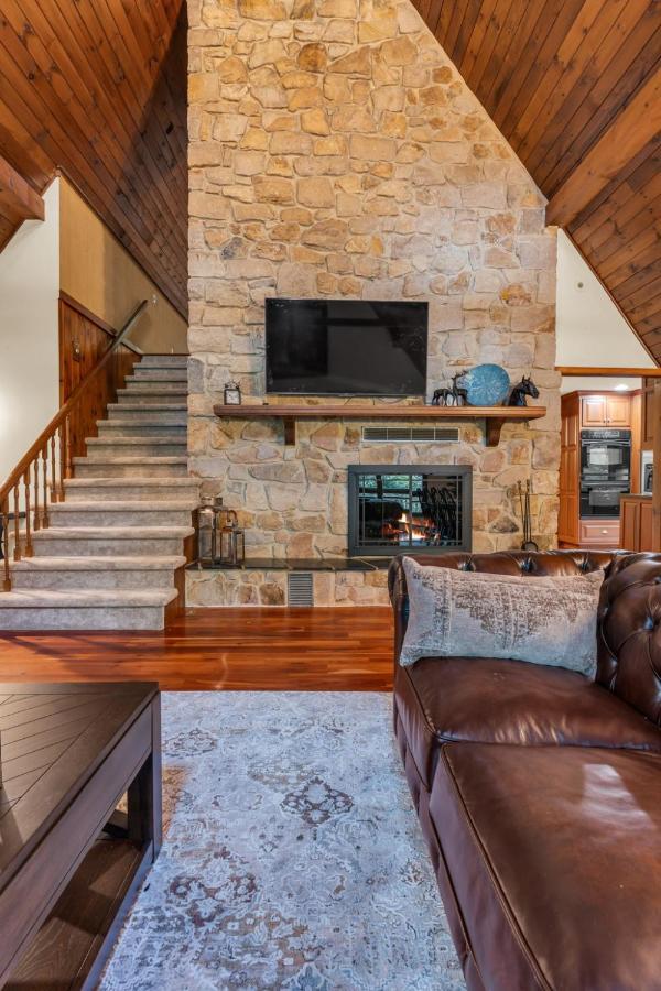 Star Gazer Luxury A-frame Wood Cabin. Near York/harrisburg/hershey/lancaster *